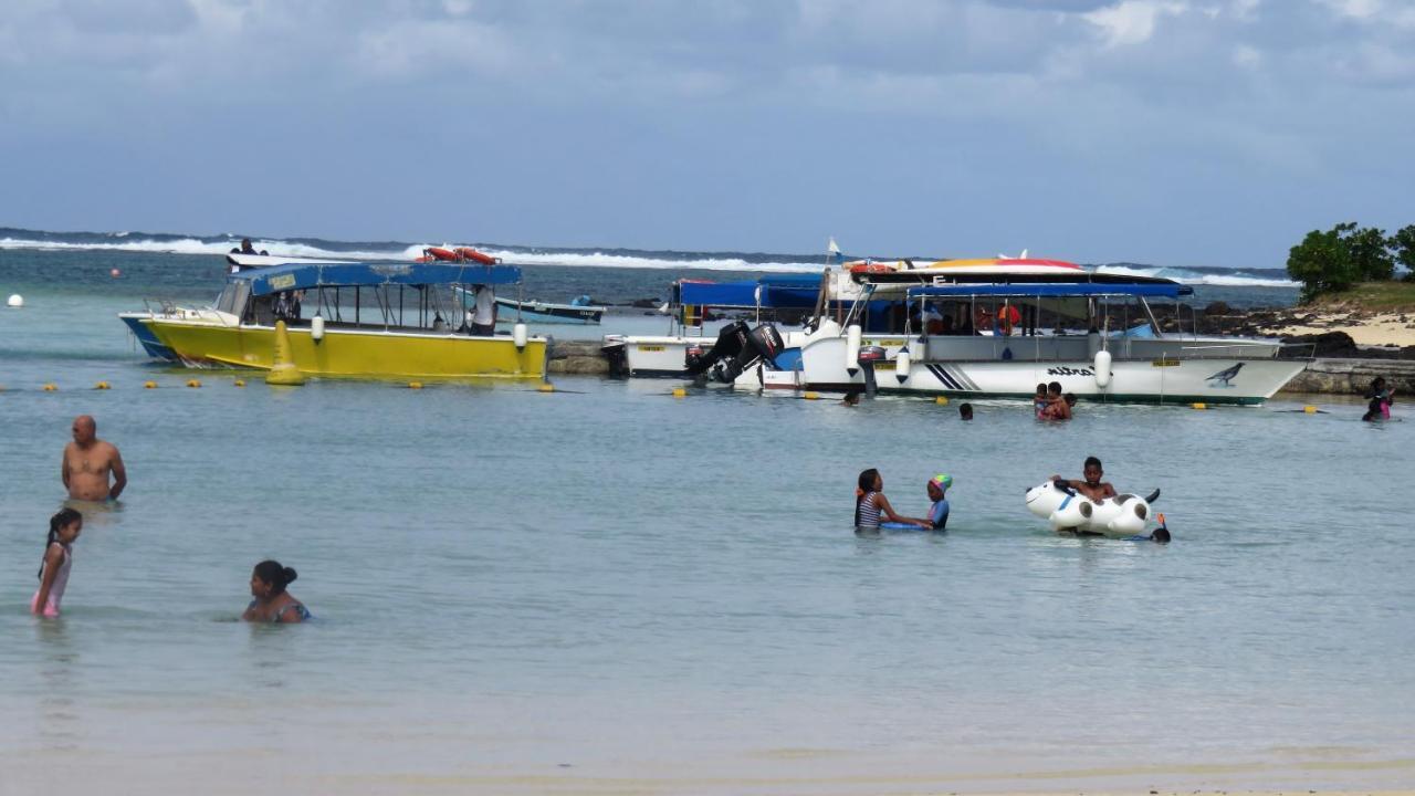 Sacha Tourist Residence 2 Mahebourg Bagian luar foto